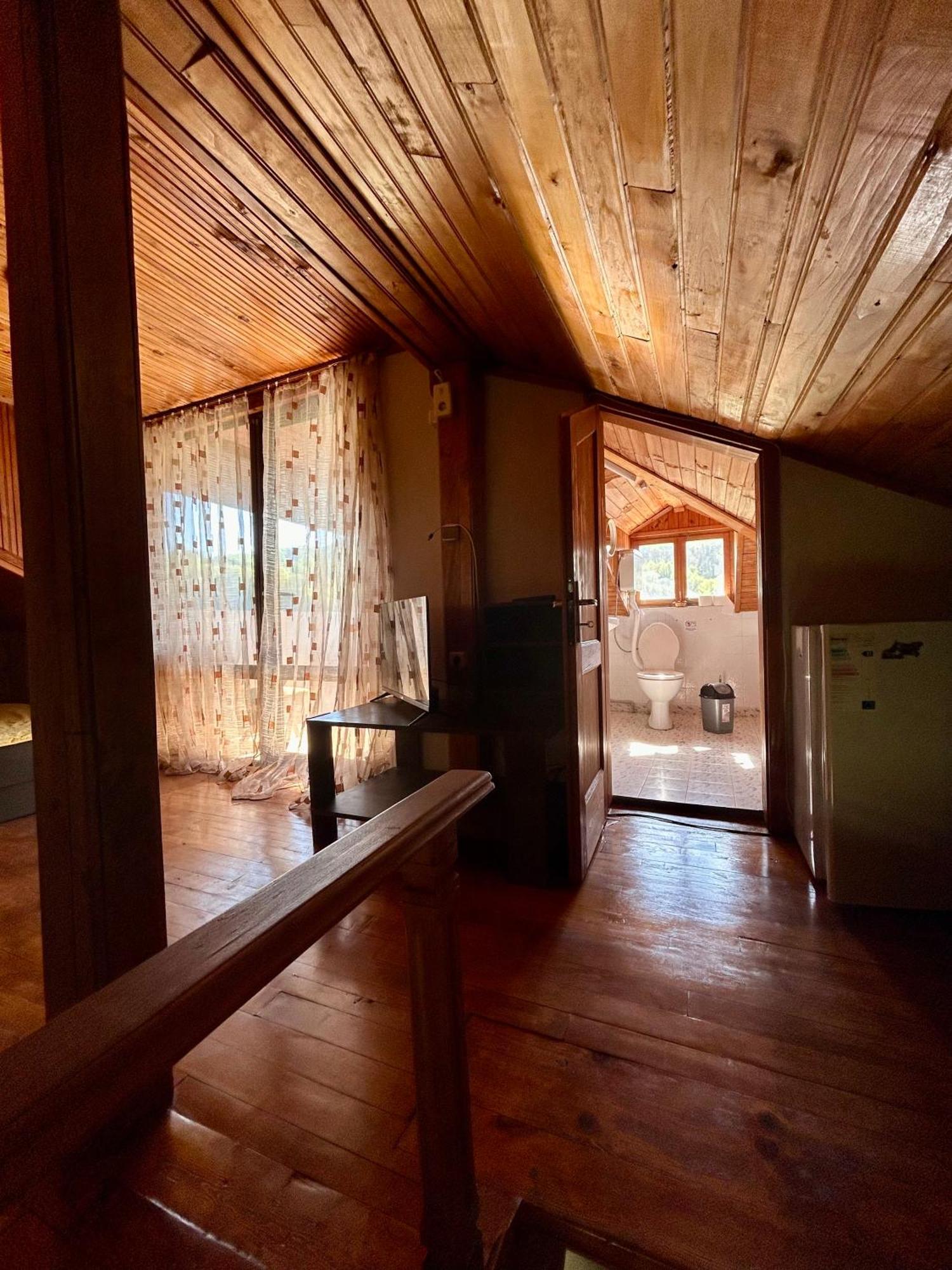 Luylyana Guesthouse Ribarica Exterior photo